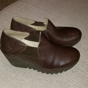 Fly london YUA brown leather wedge loafer size 39